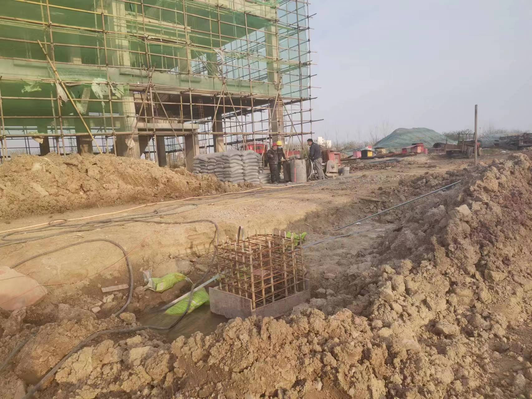 米脂当桥梁出现裂缝的时候应该及时加固修补